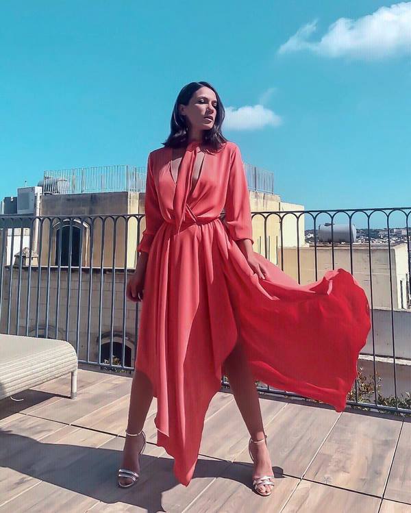 Новые тенденции моды на платья 2026 – красивые луки с платьями в разных стилях