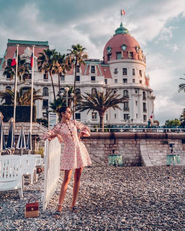 Новые тенденции моды на платья 2026 – красивые луки с платьями в разных стилях