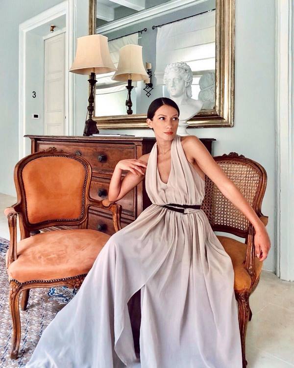 Новые тенденции моды на платья 2026 – красивые луки с платьями в разных стилях