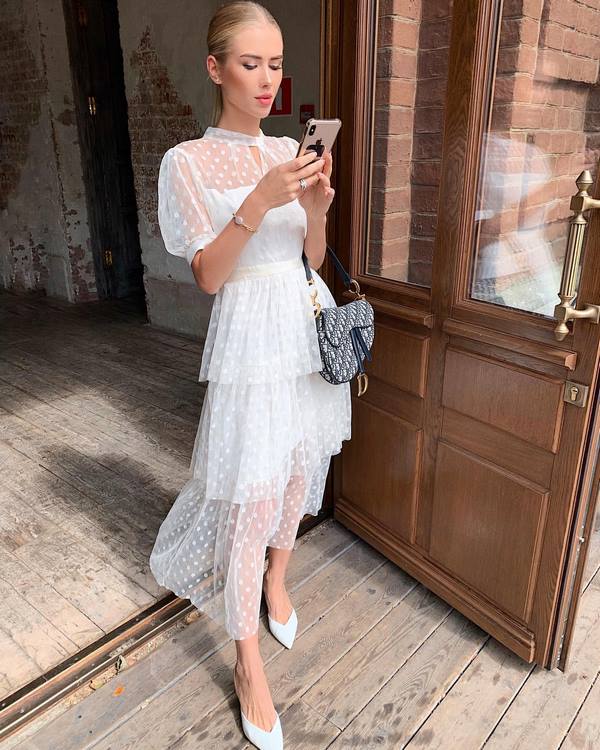 Новые тенденции моды на платья 2026 – красивые луки с платьями в разных стилях