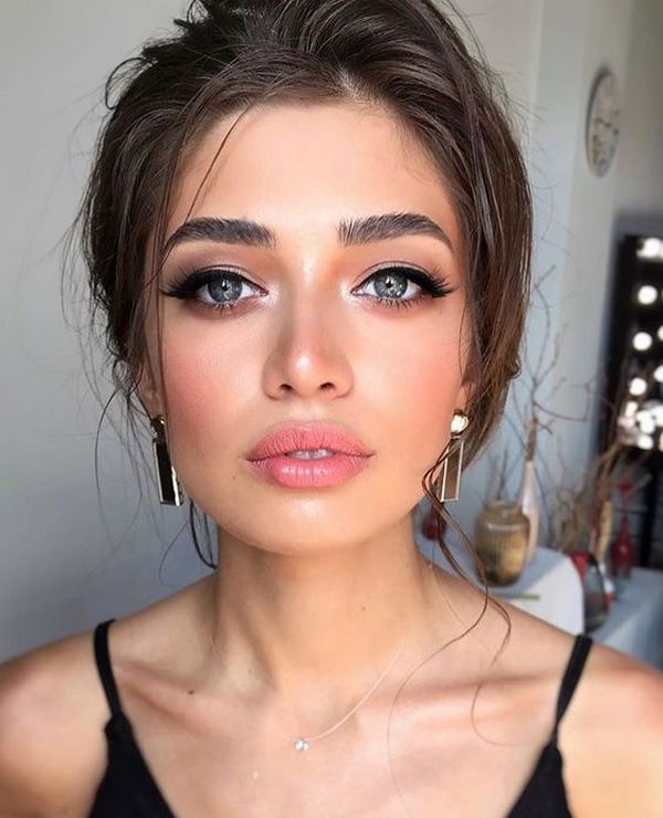 Шикарные идеи вечернего макияжа 2026 – топ-10 тенденций модного мейкапа на вечер