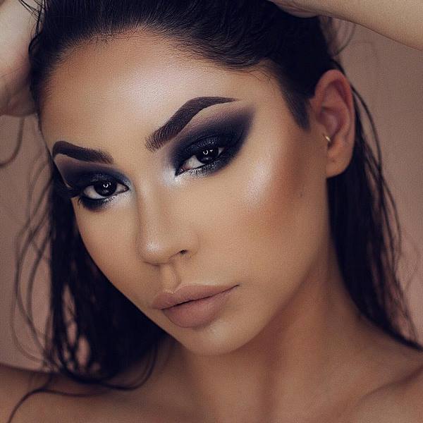 Шикарные идеи вечернего макияжа 2026 – топ-10 тенденций модного мейкапа на вечер