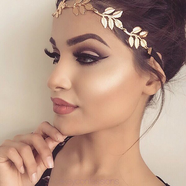 Шикарные идеи вечернего макияжа 2026 – топ-10 тенденций модного мейкапа на вечер