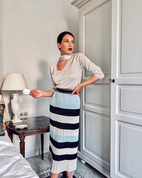 Почему стоит выбирать плиссированные юбки в сезоне 2026 – интересные аутфиты и фото-идеи