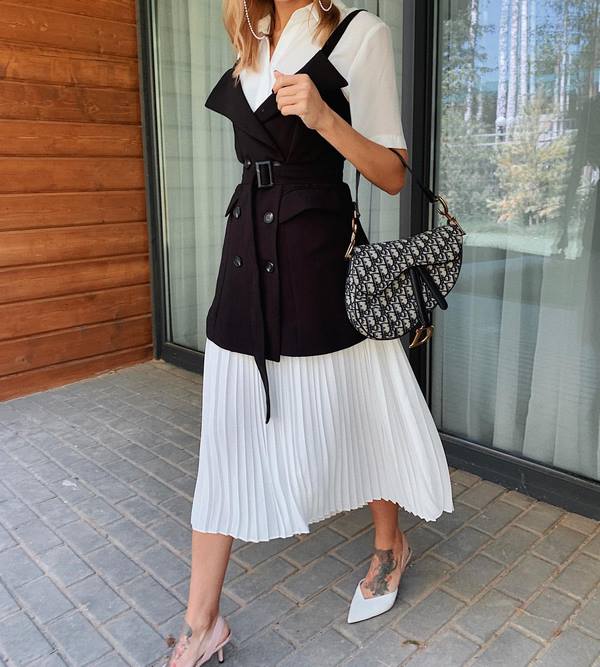 Почему стоит выбирать плиссированные юбки в сезоне 2026 – интересные аутфиты и фото-идеи