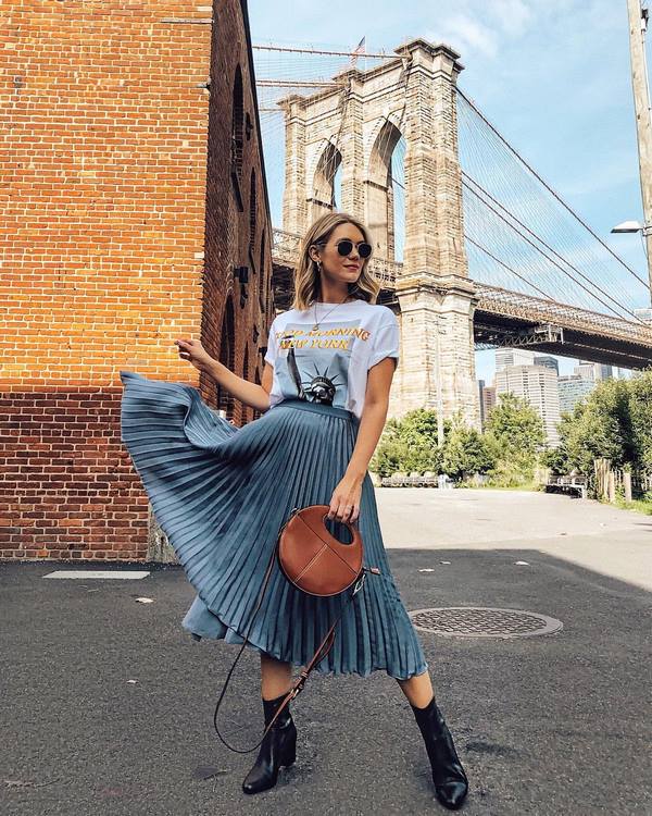 Почему стоит выбирать плиссированные юбки в сезоне 2026 – интересные аутфиты и фото-идеи
