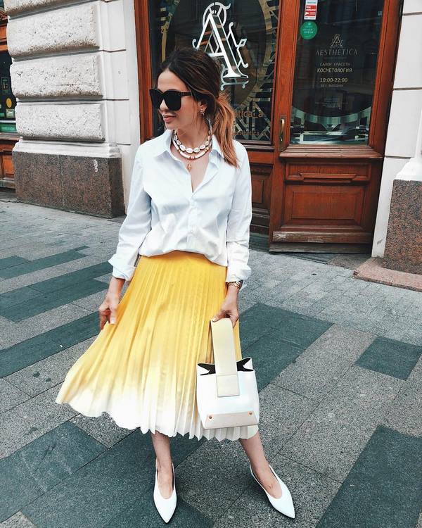 Почему стоит выбирать плиссированные юбки в сезоне 2026 – интересные аутфиты и фото-идеи