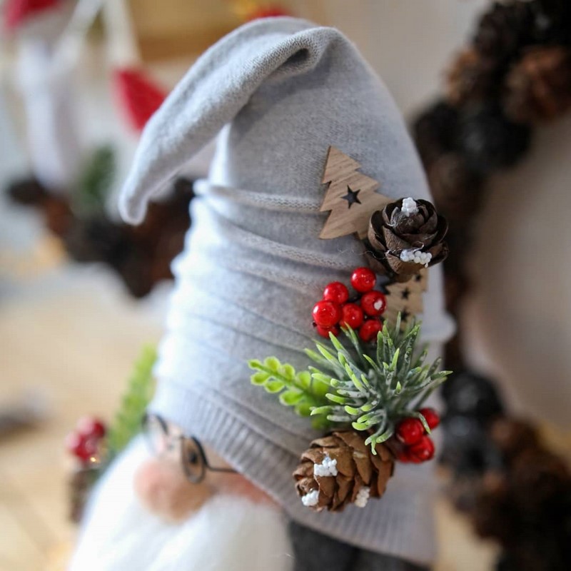 Какой декор станет мегапопулярным на Новый 2027 год: свежие идеи оформления на фото