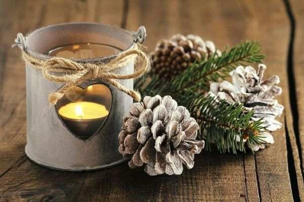 Какой декор станет мегапопулярным на Новый 2027 год: свежие идеи оформления на фото