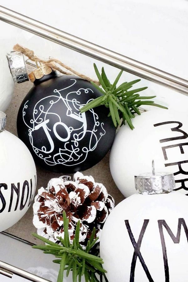 Какой декор станет мегапопулярным на Новый 2027 год: свежие идеи оформления на фото