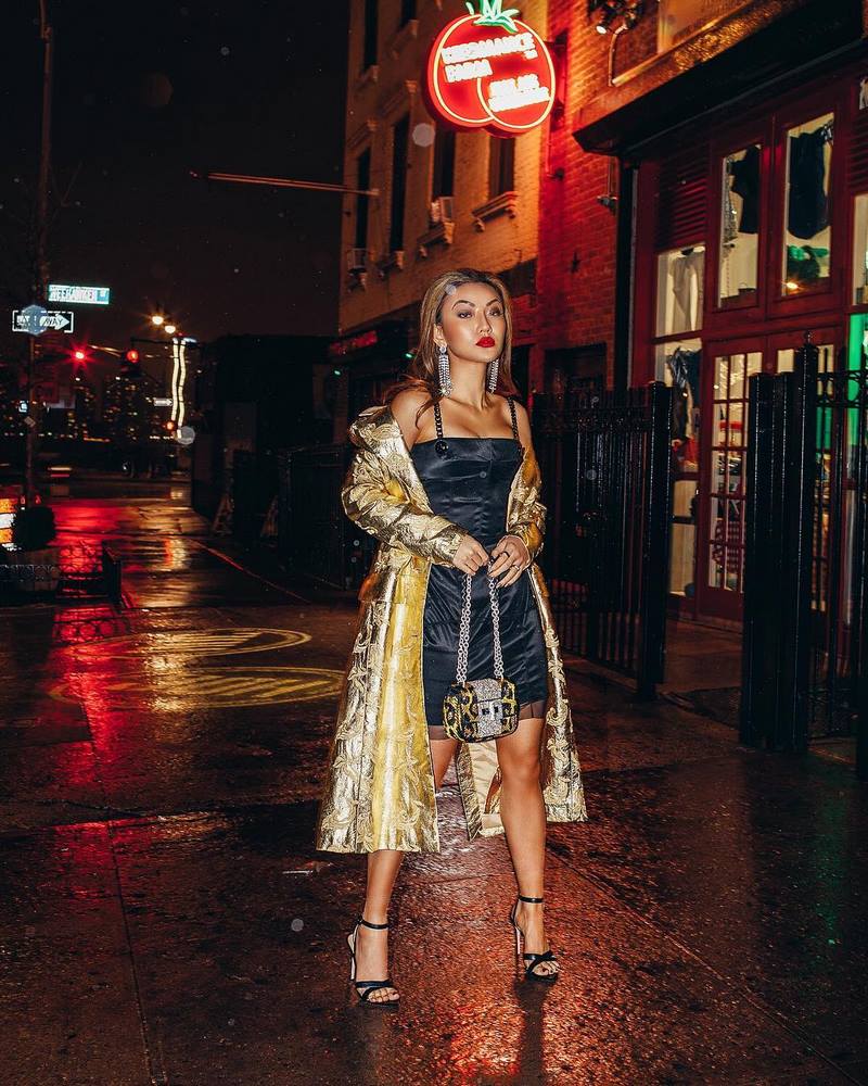 Красивые платья на Новый год 2027 — фото, новинки, тренды