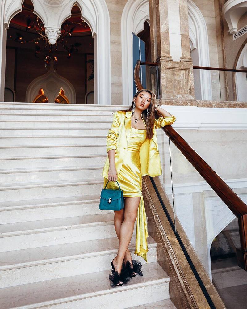 Красивые платья на Новый год 2027 — фото, новинки, тренды