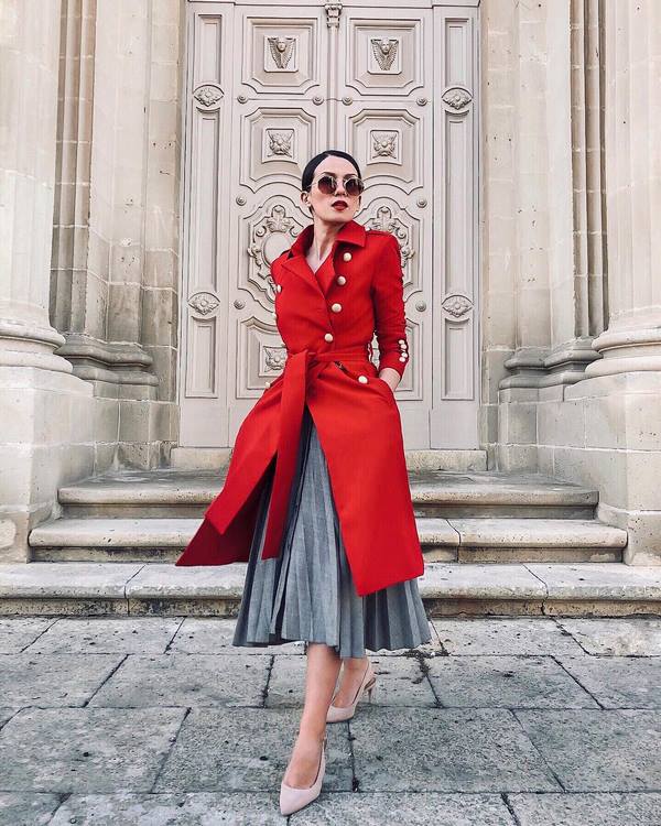 Новые фасоны верхней одежды весна 2026: топовые идеи на фото