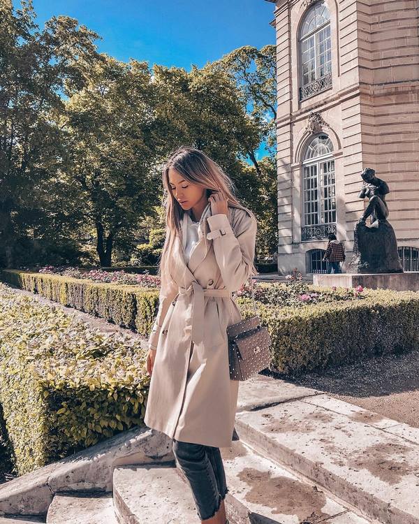 Новые фасоны верхней одежды весна 2026: топовые идеи на фото