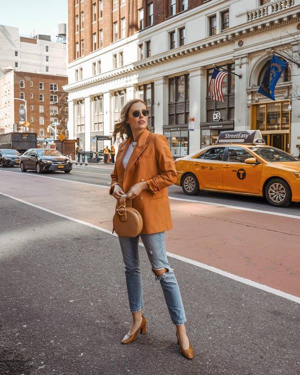 Новые фасоны верхней одежды весна 2026: топовые идеи на фото