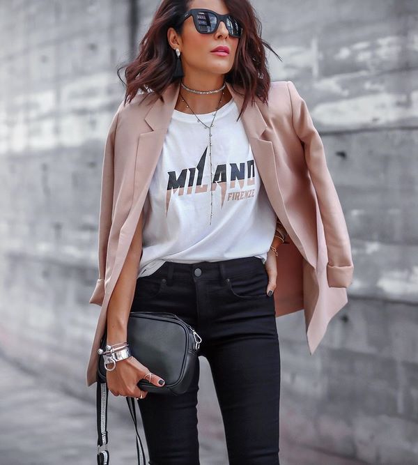 Новые фасоны верхней одежды весна 2026: топовые идеи на фото