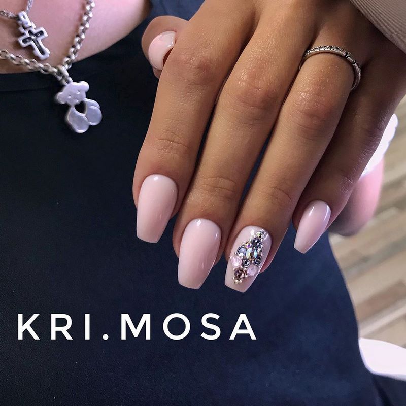 Нежный пастельный маникюр 2026 года: идеи, новинки, фото