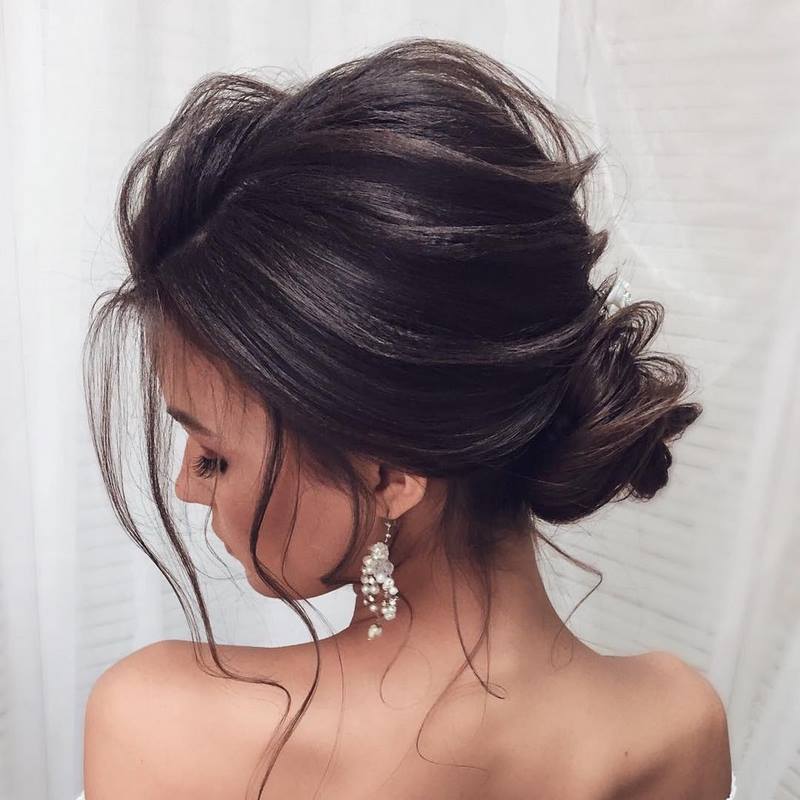 Идеальный выпускной образ: не пропусти красивейшие варианты выпускных причесок 2026 года!