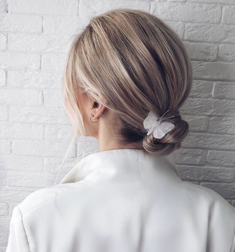 Идеальный выпускной образ: не пропусти красивейшие варианты выпускных причесок 2026 года!