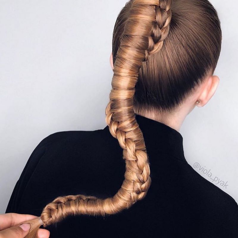 Идеальный выпускной образ: не пропусти красивейшие варианты выпускных причесок 2026 года!