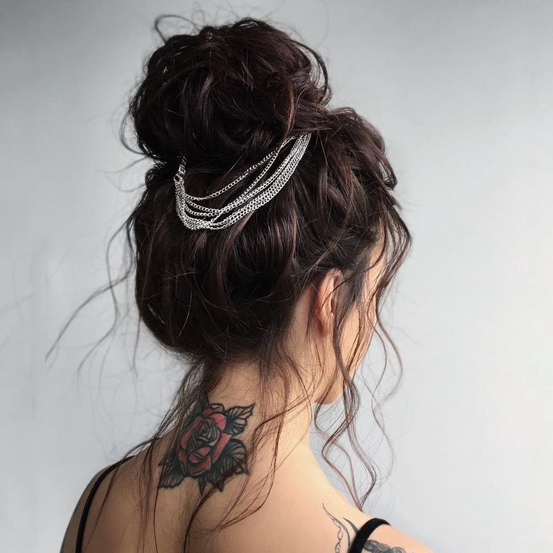 Идеальный выпускной образ: не пропусти красивейшие варианты выпускных причесок 2026 года!