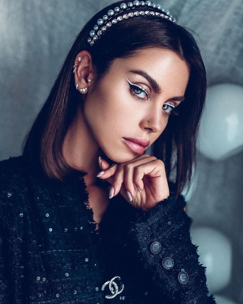 Идеальный выпускной образ: не пропусти красивейшие варианты выпускных причесок 2026 года!