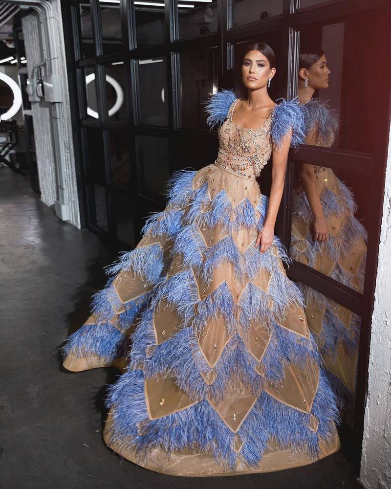 Великолепные модели выпускного платья 2026 – трендовые силуэты на фото