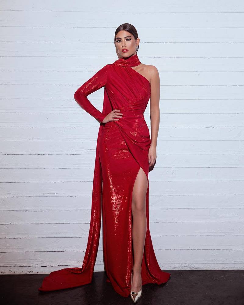 Великолепные модели выпускного платья 2026 – трендовые силуэты на фото