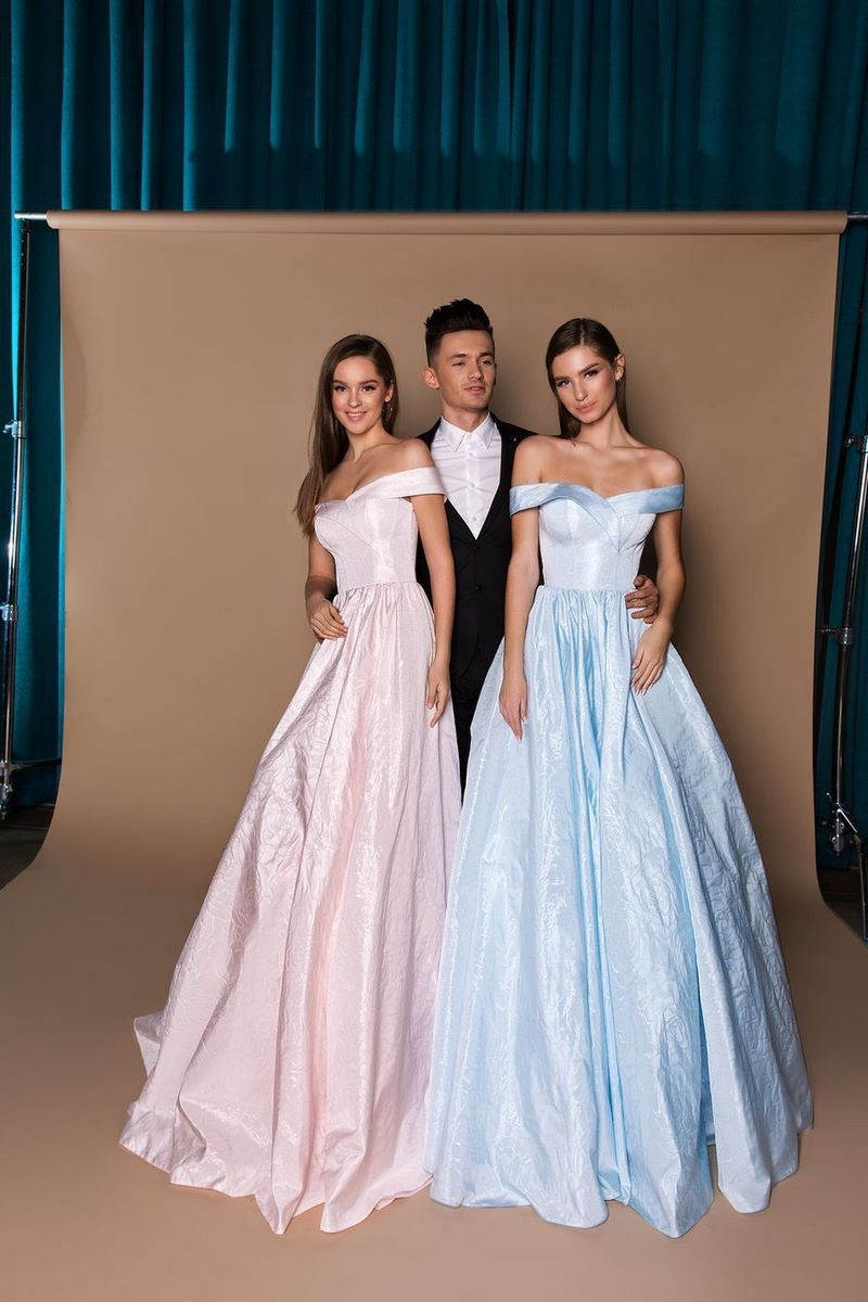 Великолепные модели выпускного платья 2026 – трендовые силуэты на фото