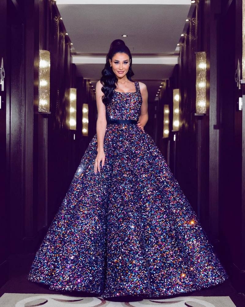 Великолепные модели выпускного платья 2026 – трендовые силуэты на фото