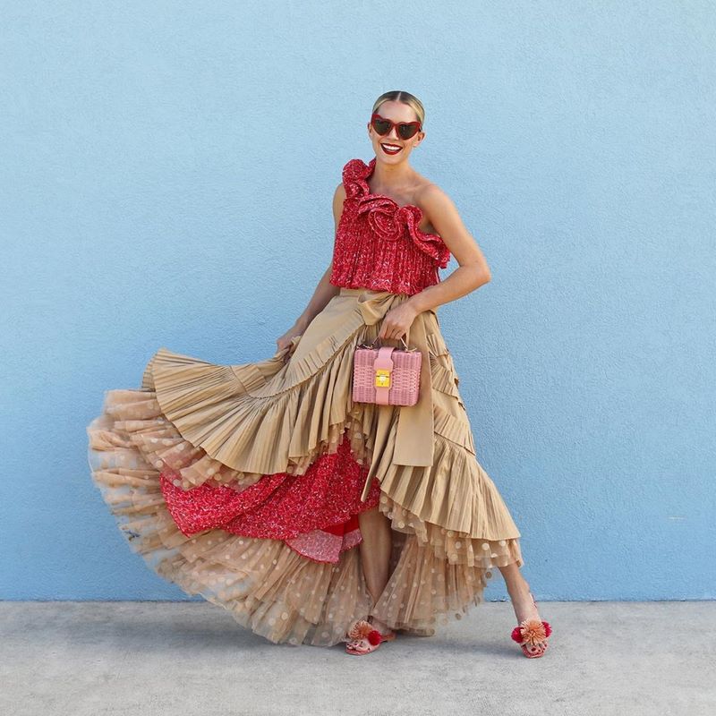 Топовые модели юбки на весну и лето 2026. Смотри новые фото, тренды и сочетания!