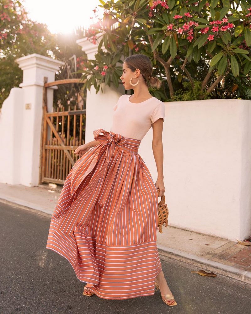 Топовые модели юбки на весну и лето 2026. Смотри новые фото, тренды и сочетания!