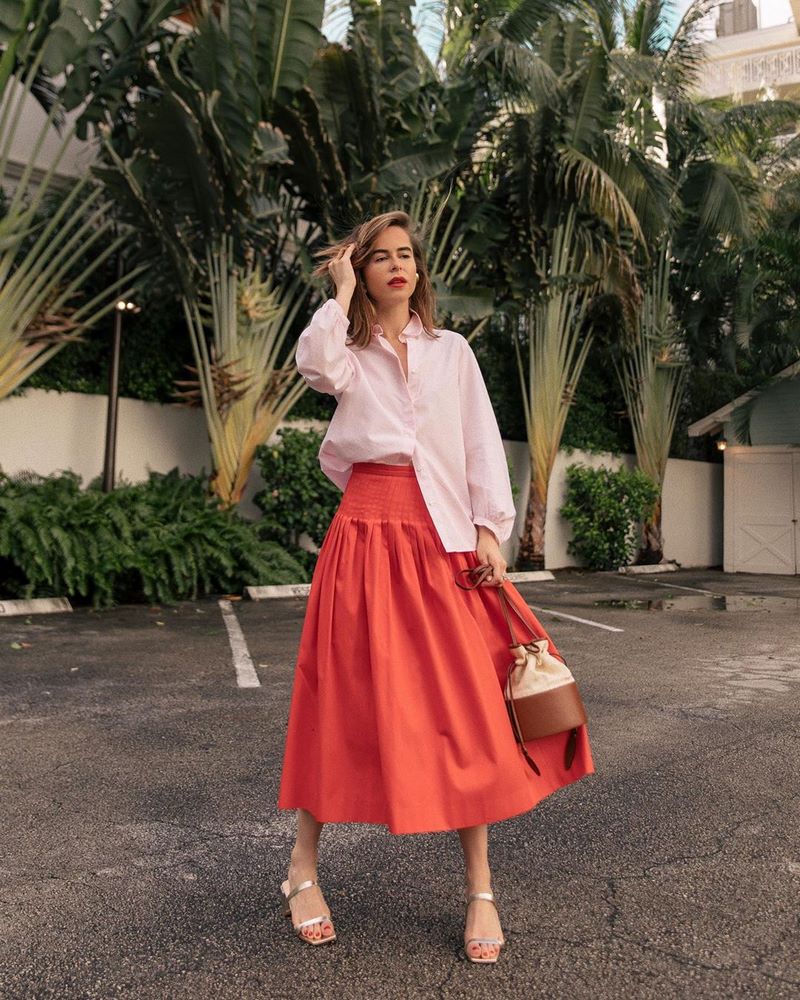 Топовые модели юбки на весну и лето 2026. Смотри новые фото, тренды и сочетания!