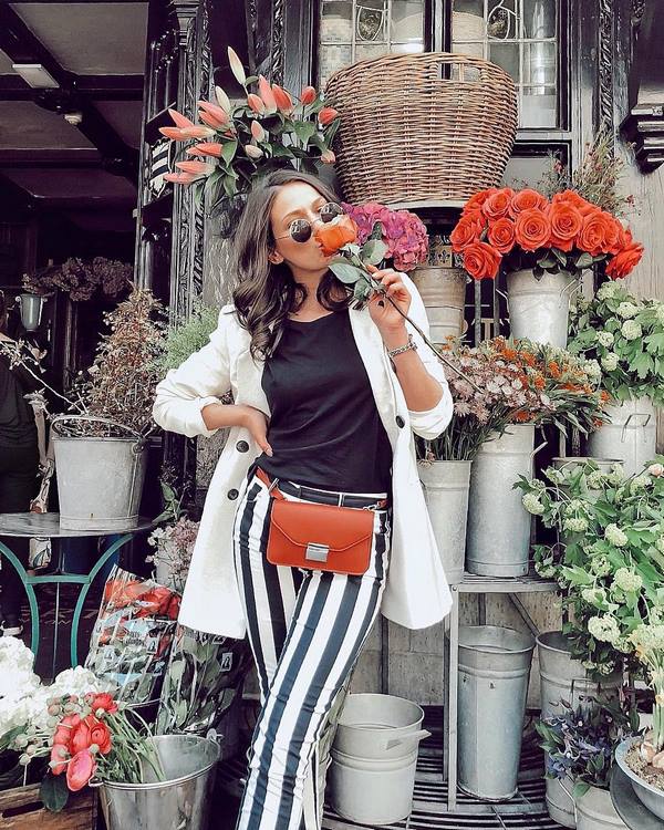 Женские брюки весна-лето 2026. Самые красивые образы и тренды сезона