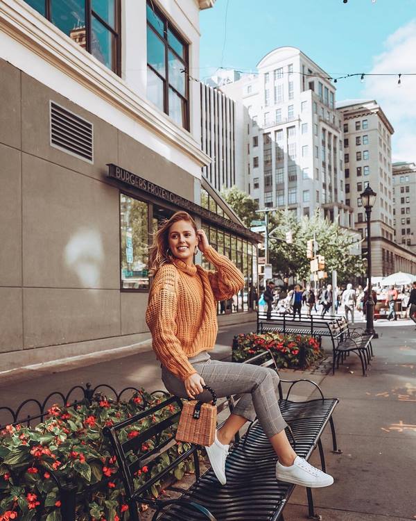 Женские брюки весна-лето 2026. Самые красивые образы и тренды сезона