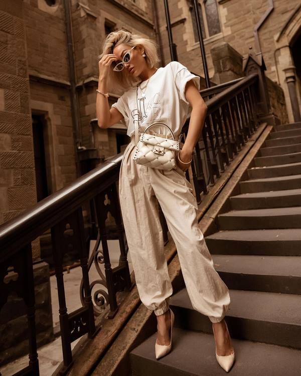 Женские брюки весна-лето 2026. Самые красивые образы и тренды сезона