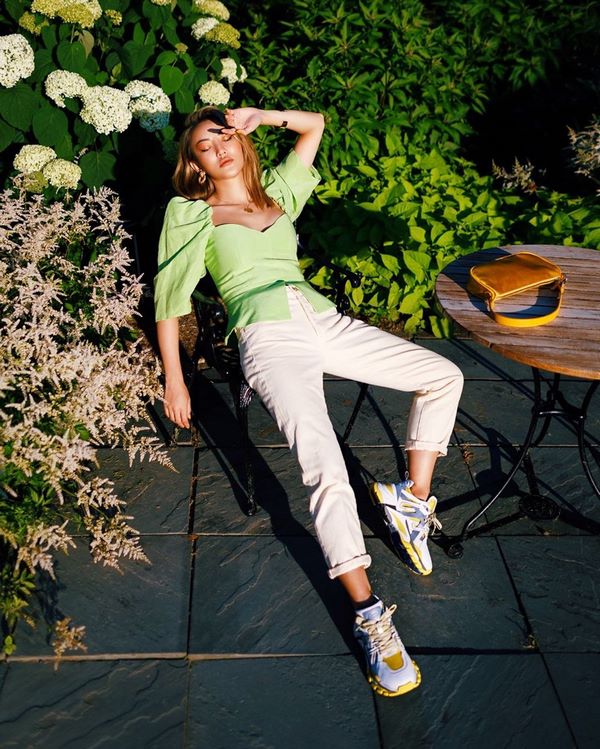 Женские брюки весна-лето 2026. Самые красивые образы и тренды сезона