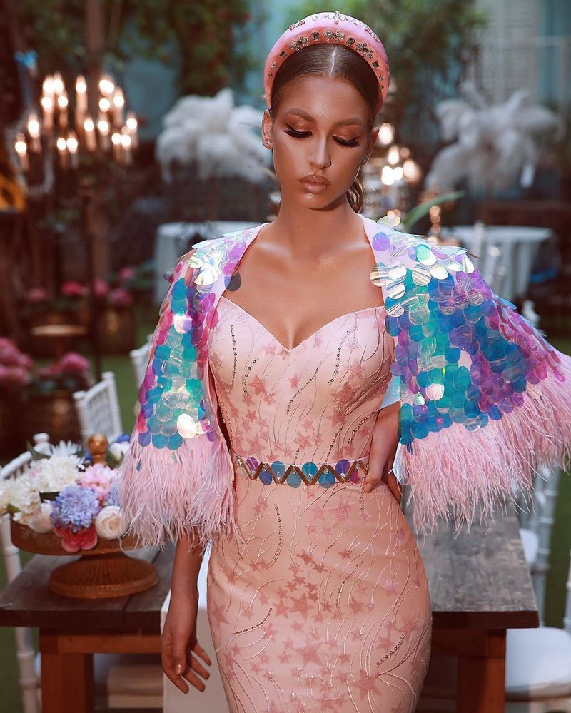 Великолепные модели выпускного платья 2026 – трендовые силуэты на фото