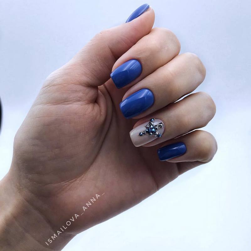 Тренды маникюра на выпускной 2026: красивые новинки и топовые дизайны