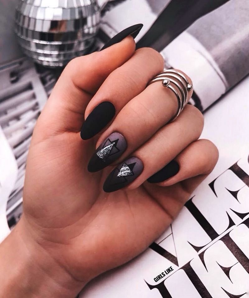 Тренды маникюра на выпускной 2026: красивые новинки и топовые дизайны