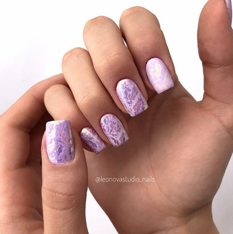 Тренды маникюра на выпускной 2026: красивые новинки и топовые дизайны