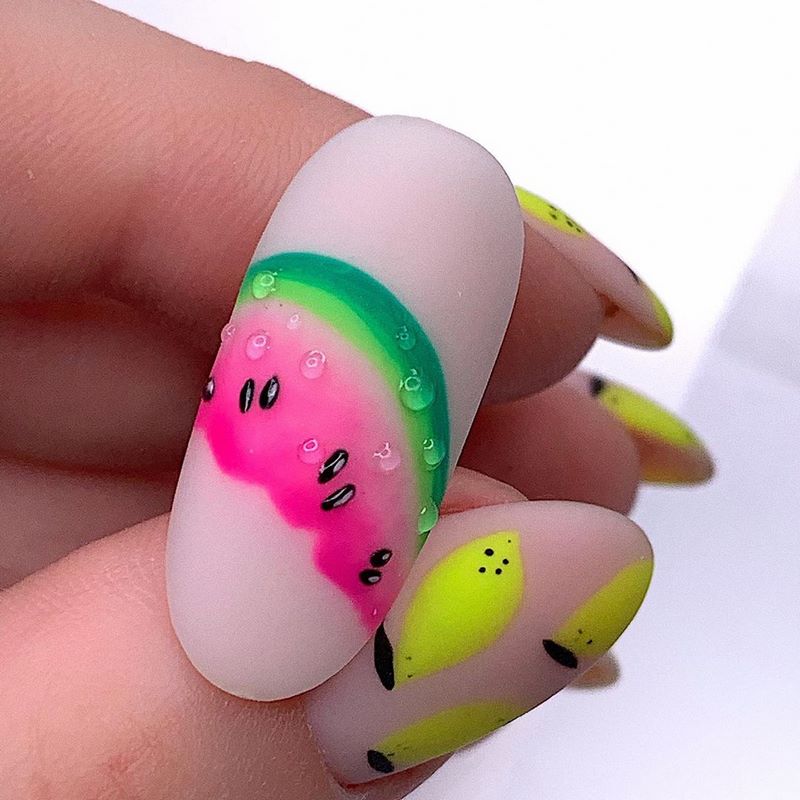 Не пропусти главные тренды лета: 10 новых стилей в летнем маникюре 2026!