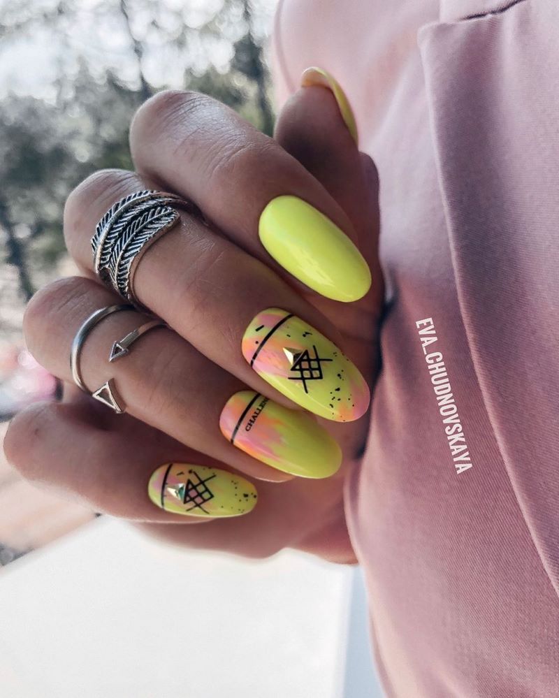 Не пропусти главные тренды лета: 10 новых стилей в летнем маникюре 2026!
