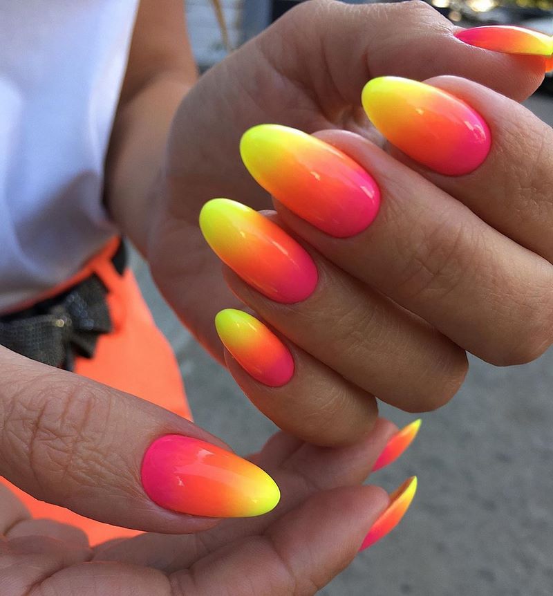 Не пропусти главные тренды лета: 10 новых стилей в летнем маникюре 2026!