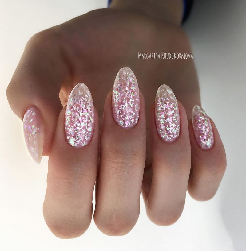 Не пропусти главные тренды лета: 10 новых стилей в летнем маникюре 2026!