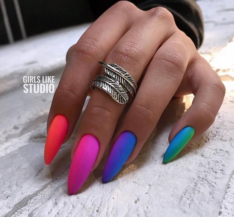 Не пропусти главные тренды лета: 10 новых стилей в летнем маникюре 2026!