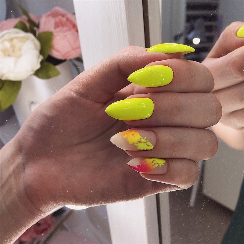 Не пропусти главные тренды лета: 10 новых стилей в летнем маникюре 2026!