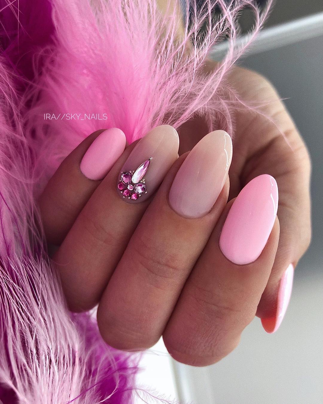 Красивый розовый маникюр 2026 года, фото, дизайн, идеи розового маникюра