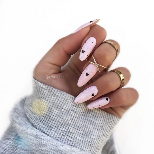 Тренды маникюра на 14 февраля: оригинальный дизайн ногтей 2026 с сердечками