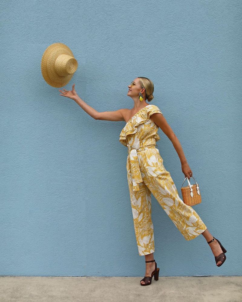 Великолепные комбинезоны на лето 2026: лучшие образы и стили